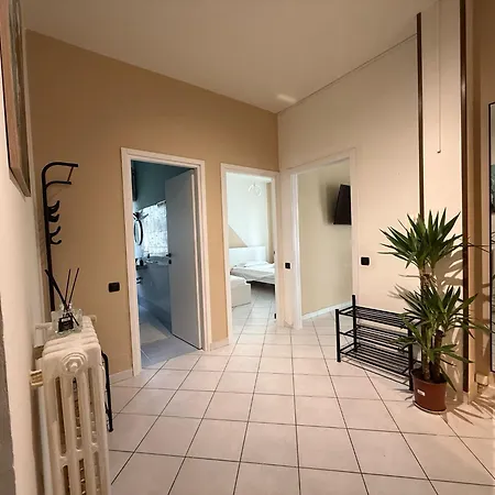 Door48 Apartment