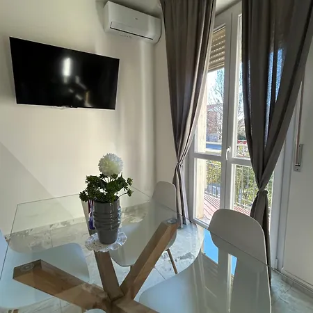 Apartment Door48